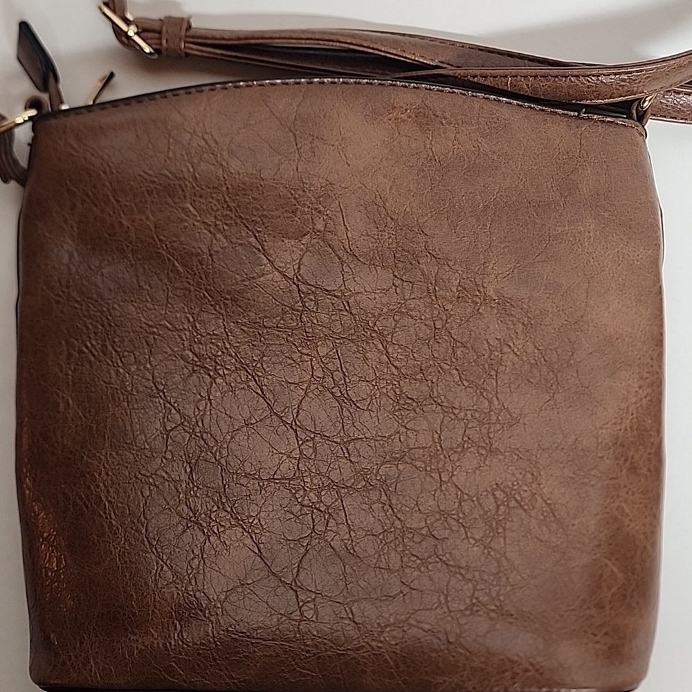 Elegant Brown Embossed Faux Leather Unisex Crossbody SaddleBag - Picture 3 of 9